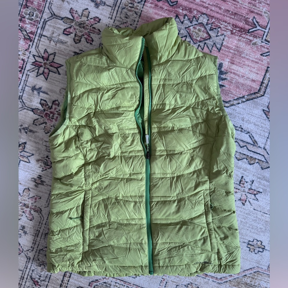 Women’s down vest